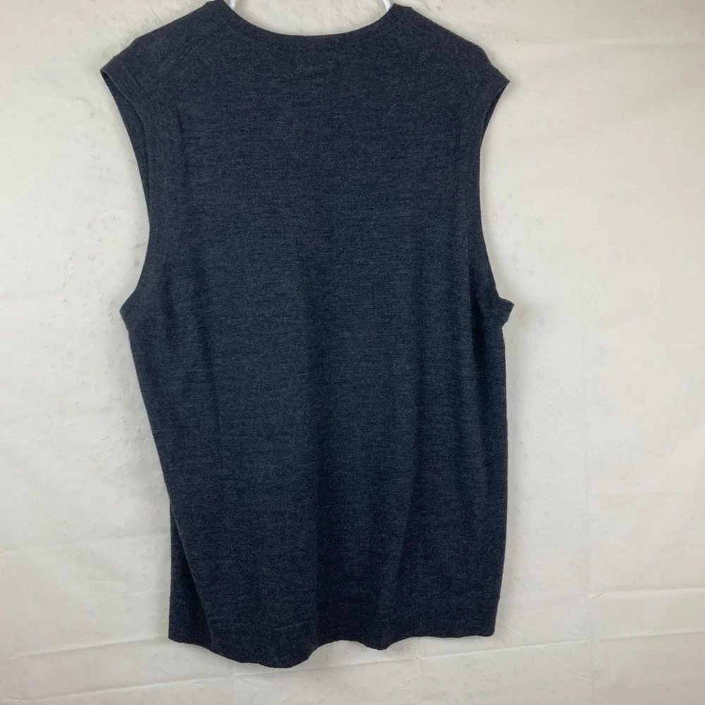 Banana Republic Sweater Vest Mens L XL Gray‎ 100% Merino Wool V-Neck Knit Preppy